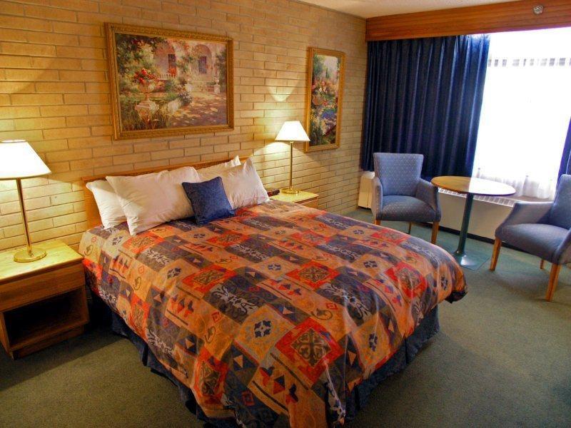 Best Western Cedar Park Inn Edmonton Zimmer foto
